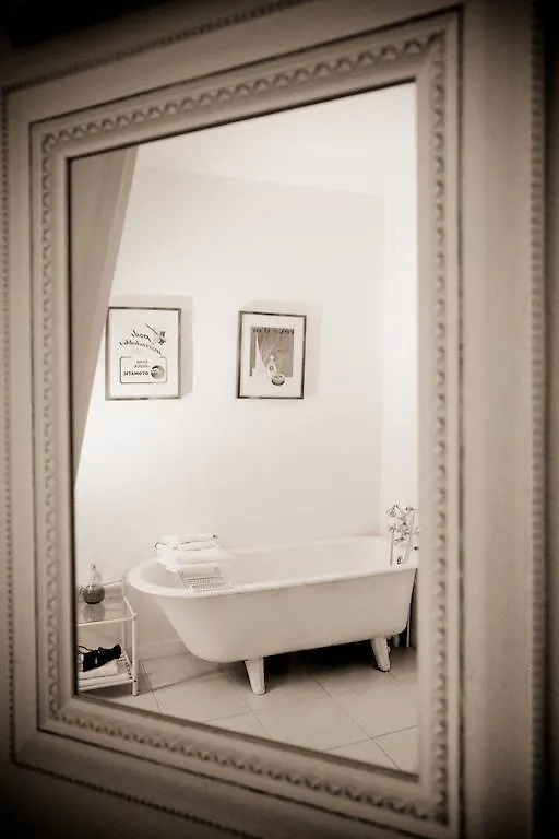 Bed and Breakfast Chateau De Chazelles - Haute Loire à Saint-Andre-de-Chalencon France
